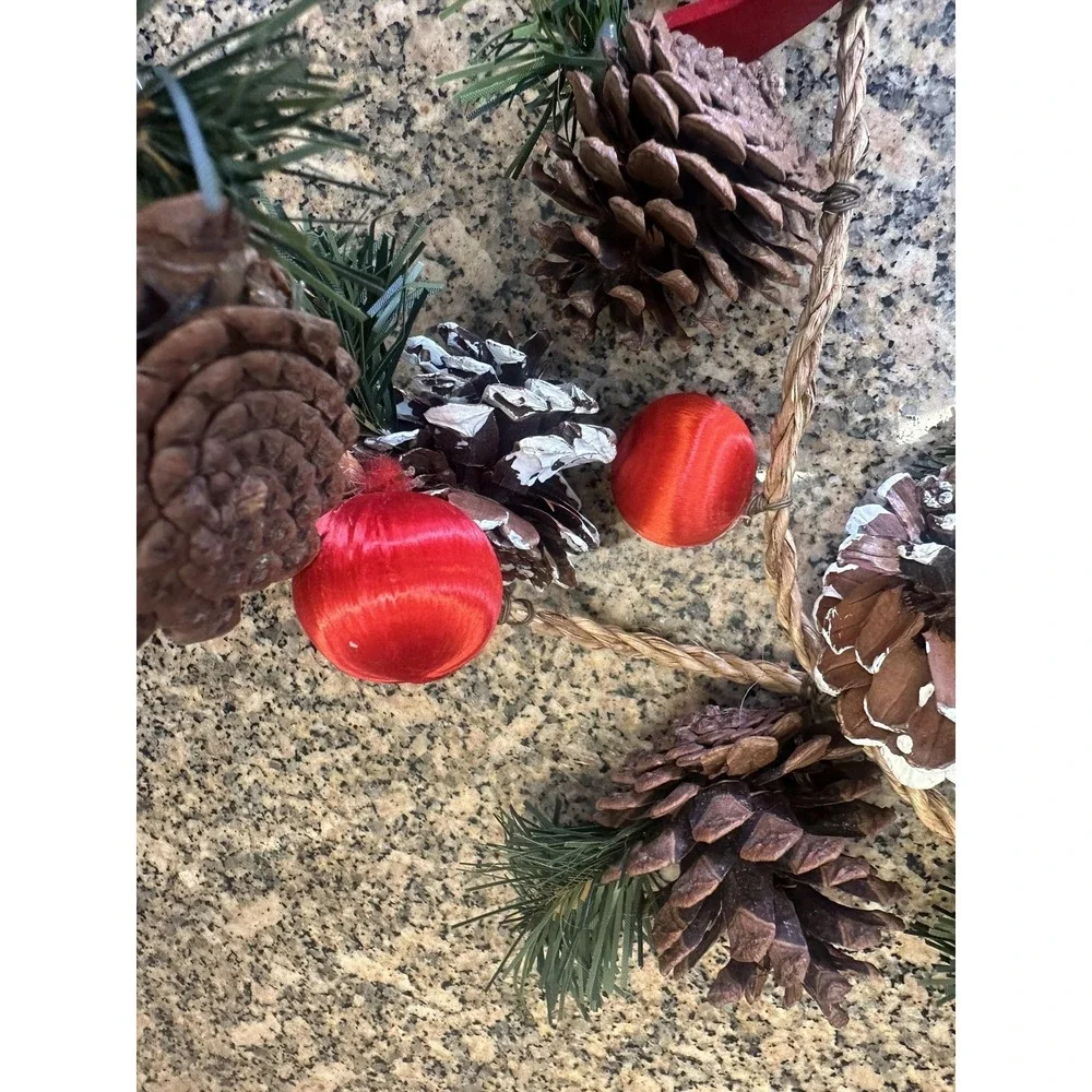Vintage‎ Bombay Company Christmas Pinecone Garland 72